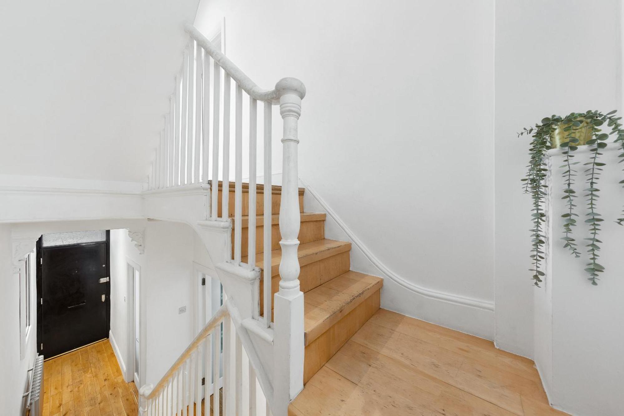 Luxury 4-Bedroom Modern Flat In Central London Steps From Station, Sleeps 9 In Style! מראה חיצוני תמונה